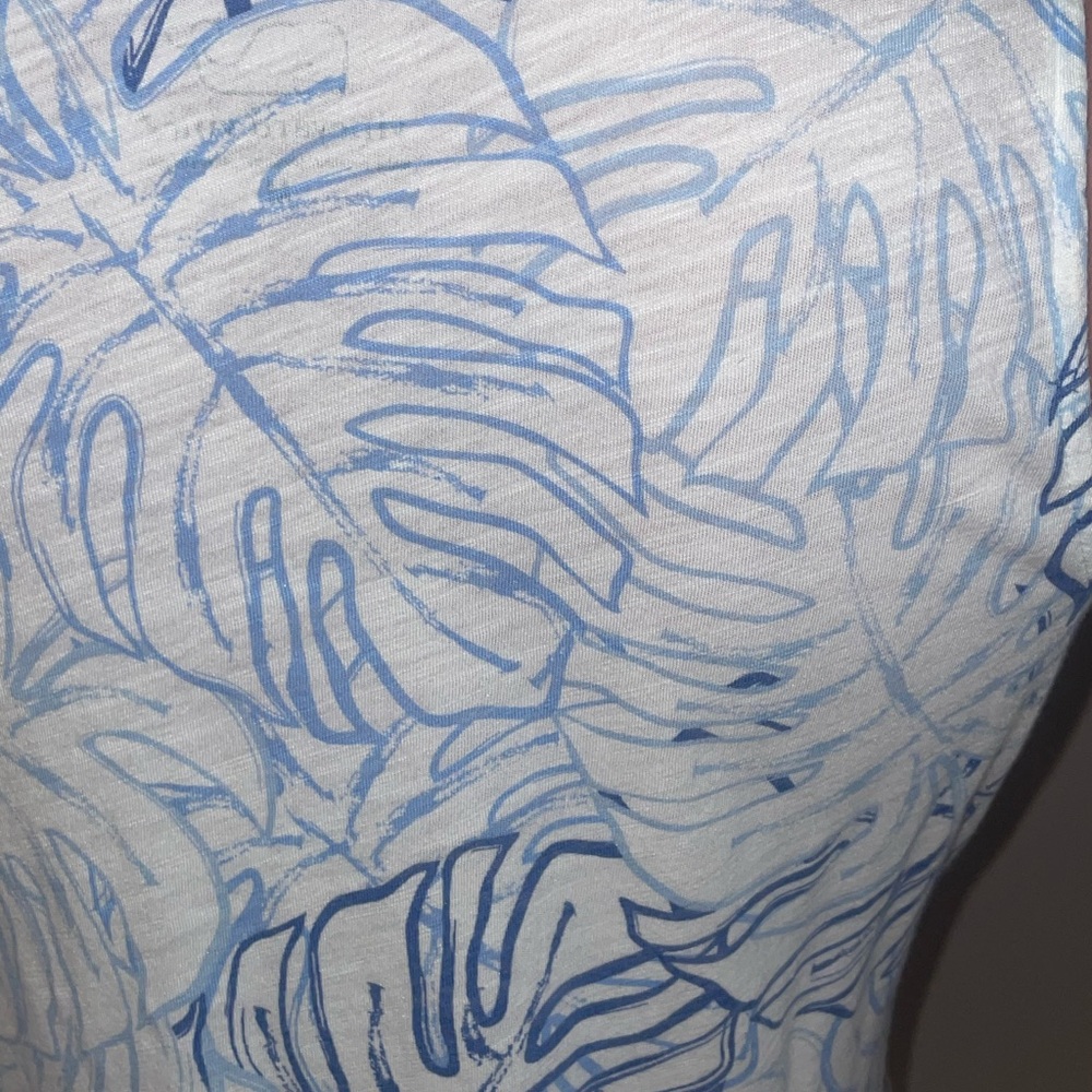 Vineyard Vines Sleeveless Top. Medium - Picture 3 of 4